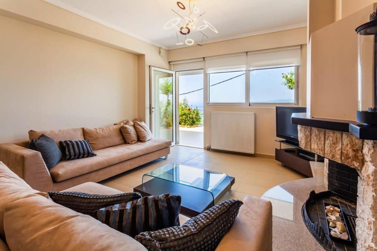 Willa Aigli Fully Equipped Getaway - Seaview Lux Retreat Kalamata Zewnętrze zdjęcie