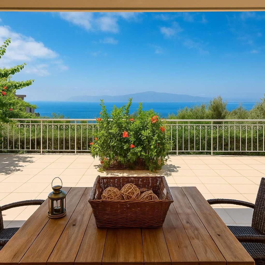 Willa Aigli Fully Equipped Getaway - Seaview Lux Retreat Kalamata Zewnętrze zdjęcie
